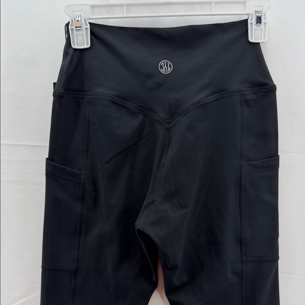 Til You Collapse High-Rise Black Pocket Leggings Size Medium-NWT - Picture 6 of 10